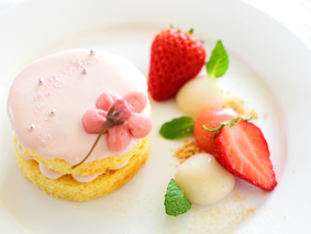 簡単桜クリームのミニケーキ　レシピ