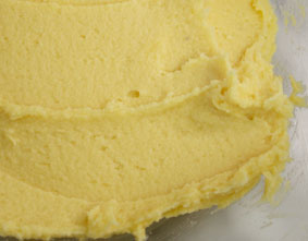 マロンタルト　レシピ　アーモンドクリームの出来上がり/冷蔵庫で休ませた後軽く混ぜた状態