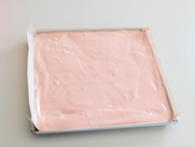 苺のシフォンロールケーキ　練乳ミルククリーム　レシピ